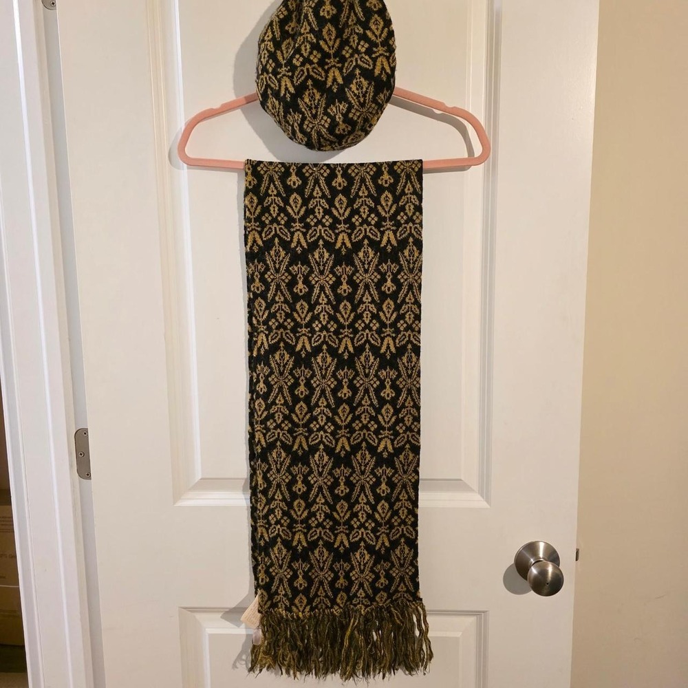 Vintage Made In Italy Black Gold Damask Woven Metallic Scarf Slouchy Beret Set
